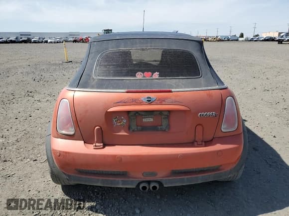 ✅ 2005 MINI Convertible S • VIN: WMWRH33485TF81057 • Lot: 53290165. Listed on Copart with 95,123 mi. Free auction sales archive from the USA and detailed vehicle history report at DreamBid. Image 6.