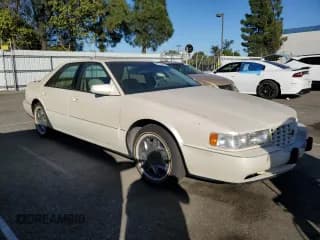 ✅ 1993 Cadillac Seville Touring STS • VIN: 1G6KY5295PU806142 • Lot: 80756984. Wystawiony na Copart z przebiegiem 88 438 mil. Bezpłatny archiwum sprzedaży aukcyjnych z USA i szczegółowy raport historii pojazdu na DreamBid. Zdjęcie 4.