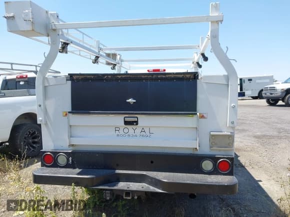 ✅ 2012 Chevrolet Silverado 2500HD Work Truck • VIN: 1GB0CVCG0CF157255 • Lot: 42449760. Wystawiony na IAAI z przebiegiem 108 103 mil. Bezpłatny archiwum sprzedaży aukcyjnych z USA i szczegółowy raport historii pojazdu na DreamBid. Zdjęcie 16.