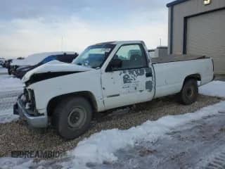 ✅ 1994 Chevrolet Silverado 2500 • VIN: 1GCFC24K9RE267520 • Lot: 75743514. Wystawiony na Copart z przebiegiem 122 682 mil. Bezpłatny archiwum sprzedaży aukcyjnych z USA i szczegółowy raport historii pojazdu na DreamBid. Zdjęcie 1.