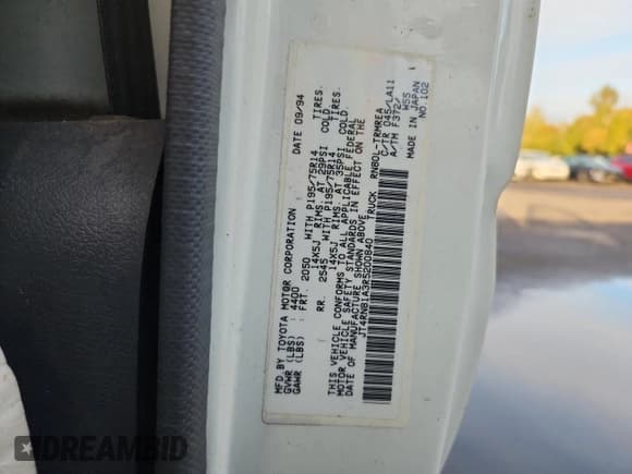 ✅ 1994 Toyota Pickup • VIN: JT4RN81A3R5200840 • Lot: 82336405. Wystawiony na Copart z przebiegiem 2 838 mil. Bezpłatny archiwum sprzedaży aukcyjnych z USA i szczegółowy raport historii pojazdu na DreamBid. Zdjęcie 12.