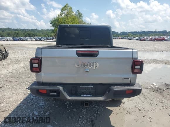 ✅ 2020 Jeep Gladiator Overland • VIN: 1C6HJTFG6LL129635 • Lot: 68080915. Listed on Copart with 134,500 mi. Free auction sales archive from the USA and detailed vehicle history report at DreamBid. Image 6.