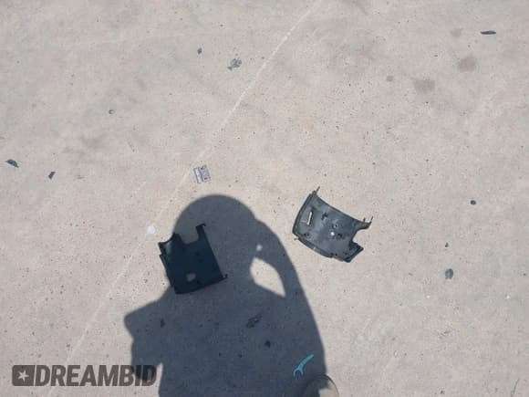 ✅ 2005 Chevrolet Silverado 1500 Work Truck • VIN: 1GCEC14X25Z114160 • Лот: 42547154. Опубликован ранее на IAAI с пробегом Не указан. Бесплатный доступ к архиву аукционных продаж из США и подробный отчёт об истории автомобиля на DreamBid. Изображение 11.