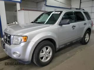 ✅ 2012 Ford Escape XLT • VIN: 1FMCU9DGXCKB12368 • Лот: 93077165. Опубликован ранее на Copart с пробегом 328 844 миль. Бесплатный доступ к архиву аукционных продаж из США и подробный отчёт об истории автомобиля на DreamBid. Изображение 1.