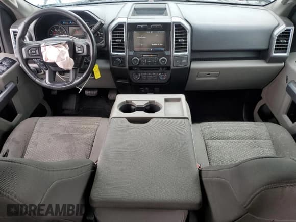 ✅ 2015 Ford F-150 Lariat • VIN: 1FTEW1CG6FKD16941 • Лот: 93466275. Опубликован ранее на Copart с пробегом 207 476 миль. Бесплатный доступ к архиву аукционных продаж из США и подробный отчёт об истории автомобиля на DreamBid. Изображение 8.