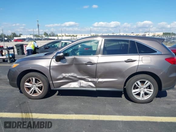 ✅ 2013 Acura RDX Technology • VIN: 5J8TB3H52DL010379 • Lot: 43751863. Listed on IAAI with 168,586 mi. Free auction sales archive from the USA and detailed vehicle history report at DreamBid. Image 14.