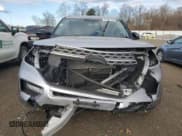 ✅ 2022 Ford Explorer Limited • VIN: 1FMSK7FH5NGA30355 • Lot: 92531105. Wystawiony na Copart z przebiegiem 54 812 mil. Bezpłatny archiwum sprzedaży aukcyjnych z USA i szczegółowy raport historii pojazdu na DreamBid. Zdjęcie 5.