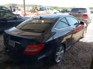 ✅ 2015 Mercedes-Benz C 250 • VIN: WDDGJ4HB7FG363989 • Lot: 42536860. Wystawiony na IAAI z przebiegiem 128 798 mil. Bezpłatny archiwum sprzedaży aukcyjnych z USA i szczegółowy raport historii pojazdu na DreamBid. Zdjęcie 4.