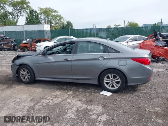 2014 Hyundai Sonata GLS with VIN 5NPEB4AC5EH864715, listed as a IAAI auction lot 43332869 with 115,541 mi miles and . Bid and sale history available at DreamBid. Image 14.