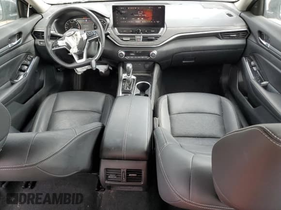 ✅ 2024 Nissan Altima SL • VIN: 1N4BL4EV8RN390573 • Лот: 52098275. Опубликован ранее на Copart с пробегом 13 202 миль. Бесплатный доступ к архиву аукционных продаж из США и подробный отчёт об истории автомобиля на DreamBid. Изображение 8.