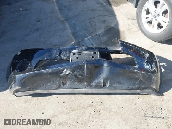 ✅ 2011 Chevrolet Camaro 2LS • VIN: 2G1FA1ED8B9153381 • Lot: 43010396. Wystawiony na IAAI z przebiegiem 82 449 mil. Bezpłatny archiwum sprzedaży aukcyjnych z USA i szczegółowy raport historii pojazdu na DreamBid. Zdjęcie 12.