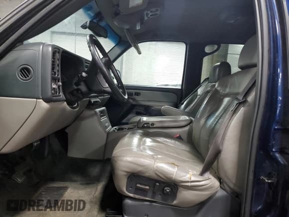 ✅ 2002 Chevrolet Suburban LS • VIN: 3GNFK16Z32G258681 • Лот: 81319324. Опубликован ранее на Copart с пробегом 191 442 миль. Бесплатный доступ к архиву аукционных продаж из США и подробный отчёт об истории автомобиля на DreamBid. Изображение 7.