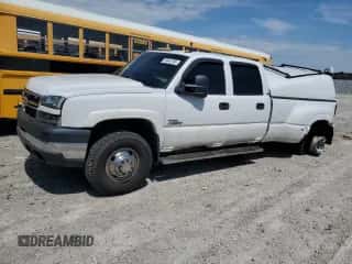 2007 Chevrolet Silverado 3500 DRW LT3 с VIN 1GCJK33D57F105302, выставлен на аукционе Copart как лот 70447165 с пробегом 263 197 миль миль и Списание • Salvage title. История ставок и продаж доступна на DreamBid. Изображение 1.