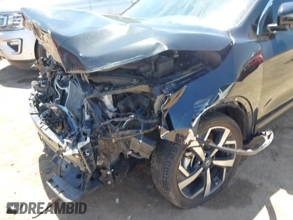 ✅ 2022 Nissan Rogue SL • VIN: JN1BJ1CV9NW352195 • Lot: 42287417. Wystawiony na IAAI z przebiegiem 131 707 mil. Bezpłatny archiwum sprzedaży aukcyjnych z USA i szczegółowy raport historii pojazdu na DreamBid. Zdjęcie 6.