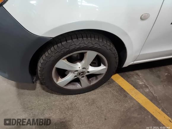 ✅ 2019 Mercedes-Benz Metris Cargo • VIN: WD3PG2EA1K3609116 • Lot: 43090888. Wystawiony na IAAI z przebiegiem 142 975 mil. Bezpłatny archiwum sprzedaży aukcyjnych z USA i szczegółowy raport historii pojazdu na DreamBid. Zdjęcie 1.