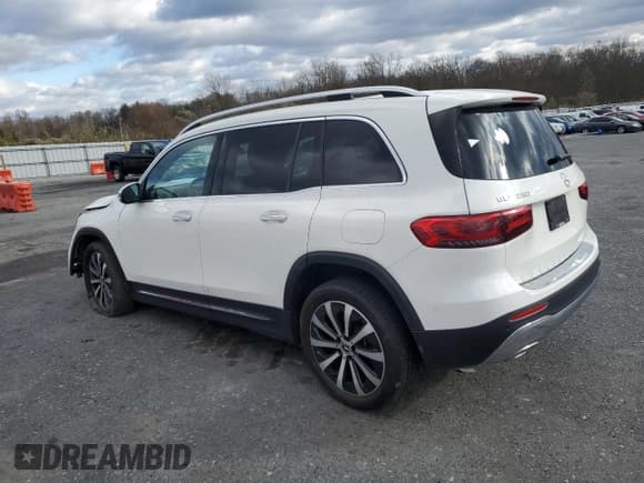 ✅ 2022 Mercedes-Benz GLB 250 • VIN: W1N4M4HB3NW255919 • Lot: 92270395. Listed on Copart with 27,298 mi. Free auction sales archive from the USA and detailed vehicle history report at DreamBid. Image 2.