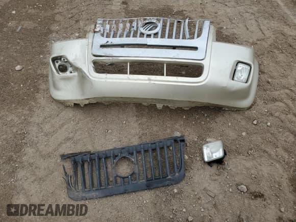 ✅ 2010 Mercury Mariner Premier • VIN: 4M2CN8HG2AKJ03385 • Lot: 66471005. Listed on Copart with 141,423 mi. Free auction sales archive from the USA and detailed vehicle history report at DreamBid. Image 13.