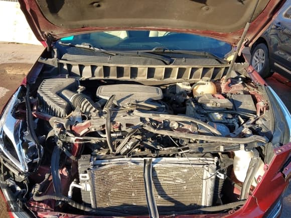 ✅ 2018 Cadillac XT5 FWD • VIN: 1GYKNARS6JZ163568 • Lot: 43726233. Listed on IAAI with 106,985 mi. Free auction sales archive from the USA and detailed vehicle history report at DreamBid. Image 10.