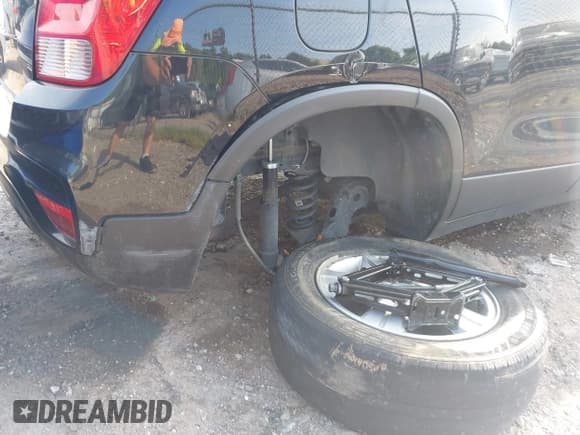 ✅ 2021 Chevrolet Trax LS • VIN: KL7CJKSB7MB307385 • Lot: 42509836. Listed on IAAI with 63,556 mi. Free auction sales archive from the USA and detailed vehicle history report at DreamBid. Image 6.