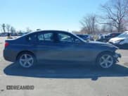 ✅ 2015 BMW 3 Series 320i xDrive • VIN: WBA3C3G55FNS73810 • Lot: 41822468. Wystawiony na IAAI z przebiegiem 76 779 mil. Bezpłatny archiwum sprzedaży aukcyjnych z USA i szczegółowy raport historii pojazdu na DreamBid. Zdjęcie 13.