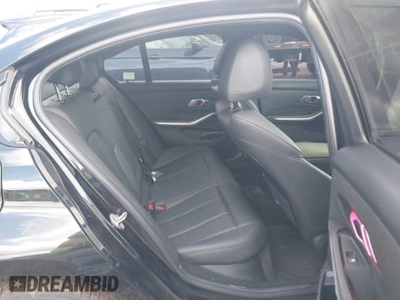 ✅ 2019 BMW 3 Series 330i xDrive • VIN: WBA5R7C59KFH27326 • Лот: 42539224. Опубликован ранее на IAAI с пробегом 54 346 миль. Бесплатный доступ к архиву аукционных продаж из США и подробный отчёт об истории автомобиля на DreamBid. Изображение 8.