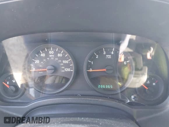 ✅ 2011 Jeep Patriot Latitude • VIN: 1J4NT1GA4BD159773 • Lot: 43481604. Listed on IAAI with 303,133 mi. Free auction sales archive from the USA and detailed vehicle history report at DreamBid. Image 7.