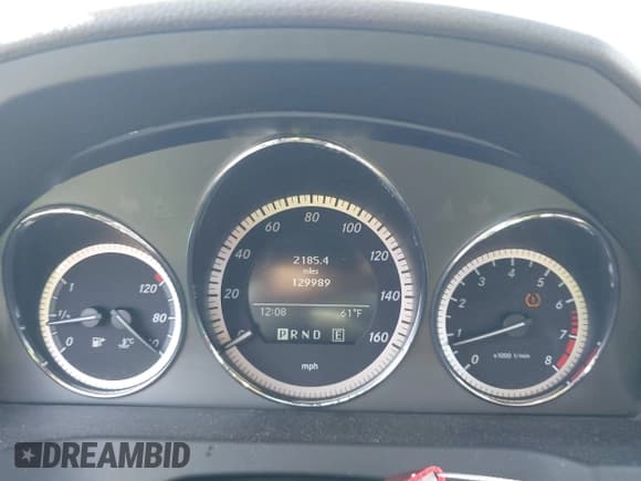 ✅ 2011 Mercedes-Benz C 300 Sport • VIN: WDDGF8BB8BR135371 • Lot: 43620284. Listed on IAAI with 129,989 mi. Free auction sales archive from the USA and detailed vehicle history report at DreamBid. Image 7.