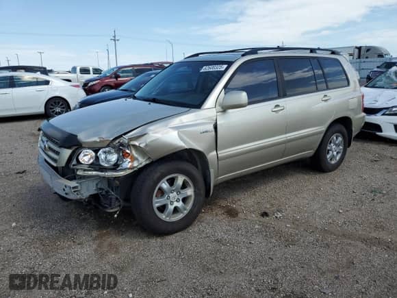 2001 Toyota Highlander с VIN JTEHF21A010015776, выставлен на аукционе Copart как лот 62600325 с пробегом 208 620 миль миль и Списание • Salvage title. История ставок и продаж доступна на DreamBid. Изображение 1.