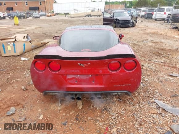 ✅ 2011 Chevrolet Corvette Z16 Grand Sport 3LT • VIN: 1G1YW2DW9B5105873 • Lot: 42313370. Listed on IAAI with 32,263 mi. Free auction sales archive from the USA and detailed vehicle history report at DreamBid. Image 17.
