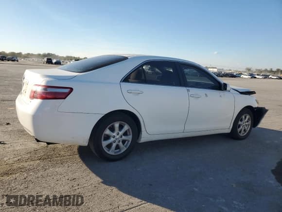 ✅ 2008 Toyota Camry LE • VIN: 4T1BE46K38U736263 • Лот: 87485005. Опубликован ранее на Copart с пробегом 135 343 миль. Бесплатный доступ к архиву аукционных продаж из США и подробный отчёт об истории автомобиля на DreamBid. Изображение 3.