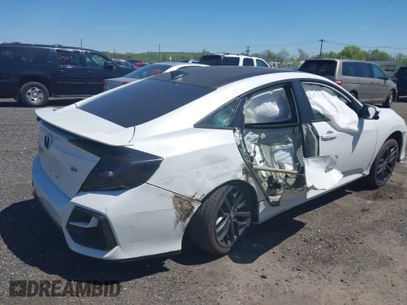 ✅ 2020 Honda Civic Si • VIN: 2HGFC1E55LH702716 • Lot: 42119344. Listed on IAAI with 68,391 mi. Free auction sales archive from the USA and detailed vehicle history report at DreamBid. Image 4.