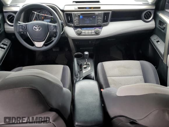 ✅ 2013 Toyota RAV4 XLE • VIN: 2T3WFREV8DW054388 • Lot: 90418895. Listed on Copart with 198,530 mi. Free auction sales archive from the USA and detailed vehicle history report at DreamBid. Image 8.