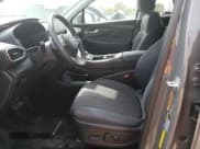 ✅ 2022 Hyundai Santa Fe XRT • VIN: 5NMS64AJ2NH424857 • Lot: 46702293. Wystawiony na Copart z przebiegiem 19 372 mil. Bezpłatny archiwum sprzedaży aukcyjnych z USA i szczegółowy raport historii pojazdu na DreamBid. Zdjęcie 7.