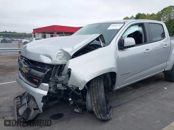✅ 2018 Chevrolet Colorado 4WD Z71 • VIN: 1GCGTDEN1J1139485 • Лот: 40330792. Опубликован ранее на IAAI с пробегом 107 078 миль. Бесплатный доступ к архиву аукционных продаж из США и подробный отчёт об истории автомобиля на DreamBid. Изображение 6.