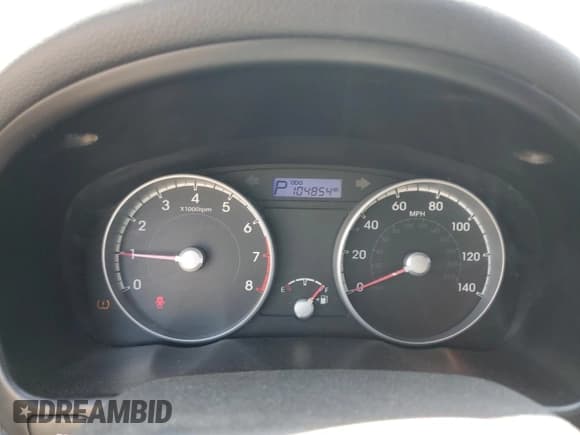 ✅ 2010 Hyundai Accent GS • VIN: KMHCM3AC0AU152281 • Лот: 69523085. Опубликован ранее на Copart с пробегом 104 854 миль. Бесплатный доступ к архиву аукционных продаж из США и подробный отчёт об истории автомобиля на DreamBid. Изображение 9.