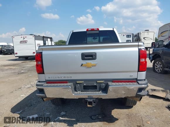 ✅ 2016 Chevrolet Silverado 2500HD LT • VIN: 1GC1KVEG9GF264455 • Лот: 43357702. Опубликован ранее на IAAI с пробегом 218 855 миль. Бесплатный доступ к архиву аукционных продаж из США и подробный отчёт об истории автомобиля на DreamBid. Изображение 15.