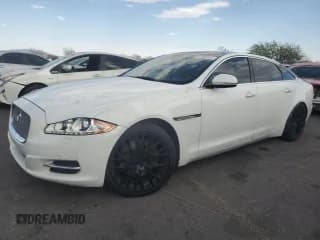 ✅ 2015 Jaguar XJ Portfolio • VIN: SAJWJ2GD9F8V80808 • Lot: 69785955. Wystawiony na Copart z przebiegiem 145 257 mil. Bezpłatny archiwum sprzedaży aukcyjnych z USA i szczegółowy raport historii pojazdu na DreamBid. Zdjęcie 1.