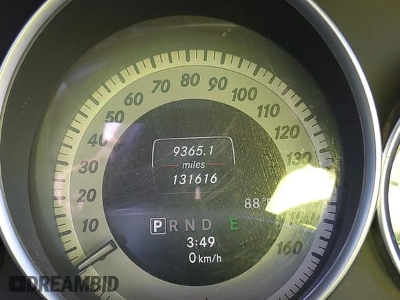 ✅ 2015 Mercedes-Benz C 250 • VIN: WDDGJ4HB8FG405408 • Lot: 43176512. Wystawiony na IAAI z przebiegiem 131 616 mil. Bezpłatny archiwum sprzedaży aukcyjnych z USA i szczegółowy raport historii pojazdu na DreamBid. Zdjęcie 15.