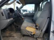 ✅ 2006 Ford F-350 XL • VIN: 1FTWF31506EA10799 • Lot: 63228365. Wystawiony na Copart z przebiegiem 184 220 mil. Bezpłatny archiwum sprzedaży aukcyjnych z USA i szczegółowy raport historii pojazdu na DreamBid. Zdjęcie 7.