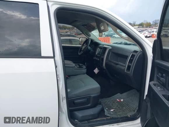 ✅ 2015 Ram 1500 Express • VIN: 1C6RR6KG4FS715085 • Lot: 41963415. Listed on IAAI with 169,374 mi. Free auction sales archive from the USA and detailed vehicle history report at DreamBid. Image 5.