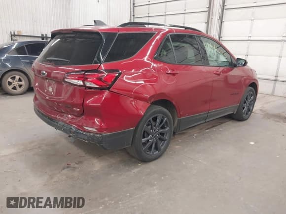 ✅ 2024 Chevrolet Equinox RS • VIN: 3GNAXWEG0RS120435 • Lot: 43581003. Wystawiony na IAAI z przebiegiem 40 722 mil. Bezpłatny archiwum sprzedaży aukcyjnych z USA i szczegółowy raport historii pojazdu na DreamBid. Zdjęcie 4.