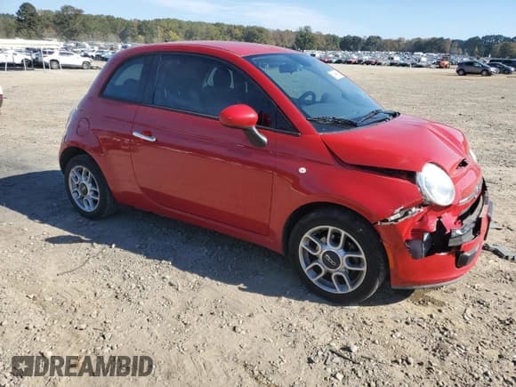 ✅ 2015 FIAT 500 Pop • VIN: 3C3CFFAR8FT561851 • Lot: 90749405. Listed on Copart with 87,030 mi. Free auction sales archive from the USA and detailed vehicle history report at DreamBid. Image 4.