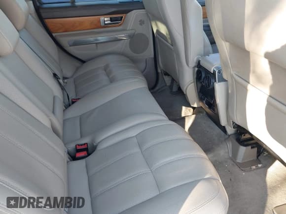 ✅ 2011 Land Rover Range Rover Sport HSE Lux • VIN: SALSK2D42BA715153 • Lot: 41649413. Listed on IAAI with Not provided. Free auction sales archive from the USA and detailed vehicle history report at DreamBid. Image 8.