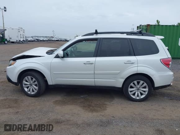 ✅ 2012 Subaru Forester X Premium • VIN: JF2SHADC8CH401203 • Lot: 42351106. Listed on IAAI with 152,122 mi. Free auction sales archive from the USA and detailed vehicle history report at DreamBid. Image 14.