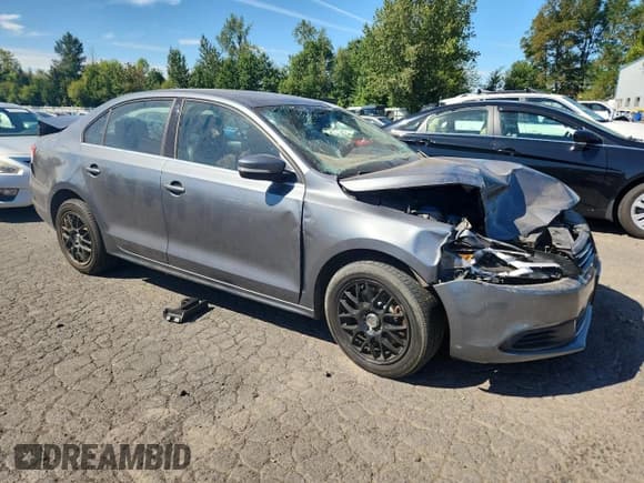 ✅ 2014 Volkswagen Jetta TDI • VIN: 3VWLL7AJ5EM431505 • Lot: 69312265. Listed on Copart with 127,665 mi. Free auction sales archive from the USA and detailed vehicle history report at DreamBid. Image 4.