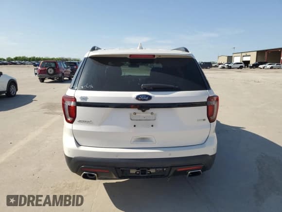✅ 2017 Ford Explorer Sport • VIN: 1FM5K8GT6HGE22187 • Lot: 51063595. Wystawiony na Copart z przebiegiem Nie podano. Bezpłatny archiwum sprzedaży aukcyjnych z USA i szczegółowy raport historii pojazdu na DreamBid. Zdjęcie 6.