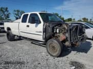 ✅ 2006 GMC Sierra 1500 • VIN: 1GTHC29D26E290202 • Lot: 62507155. Wystawiony na Copart z przebiegiem 201 161 mil. Bezpłatny archiwum sprzedaży aukcyjnych z USA i szczegółowy raport historii pojazdu na DreamBid. Zdjęcie 4.