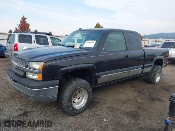✅ 2005 Chevrolet Silverado 1500 Z71 • VIN: 1GCEK19B75E288118 • Lot: 43599112. Listed on IAAI with 142,235 mi. Free auction sales archive from the USA and detailed vehicle history report at DreamBid. Image 17.