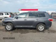 ✅ 2012 Toyota Highlander • VIN: 5TDZK3EH7CS082540 • Лот: 42930166. Опубликован ранее на IAAI с пробегом 199 538 миль. Бесплатный доступ к архиву аукционных продаж из США и подробный отчёт об истории автомобиля на DreamBid. Изображение 15.