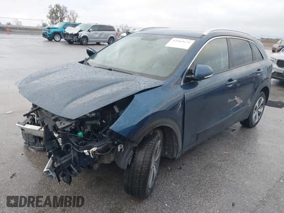 ✅ 2018 Kia Niro EX • VIN: KNDCC3LC7J5142359 • Lot: 43569675. Listed on IAAI with 98,184 mi. Free auction sales archive from the USA and detailed vehicle history report at DreamBid. Image 2.